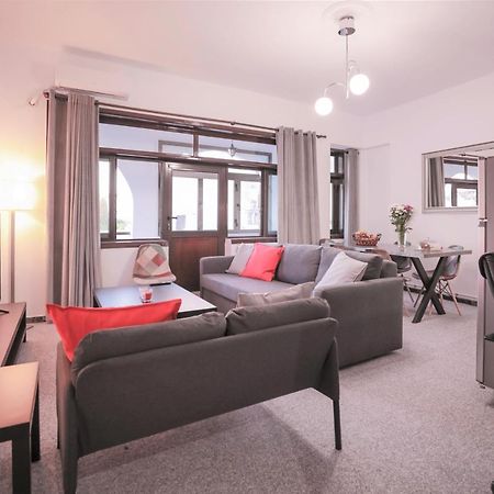 Modern 2 Bedroom Apartment Next To Metro - Marousi アテネ エクステリア 写真