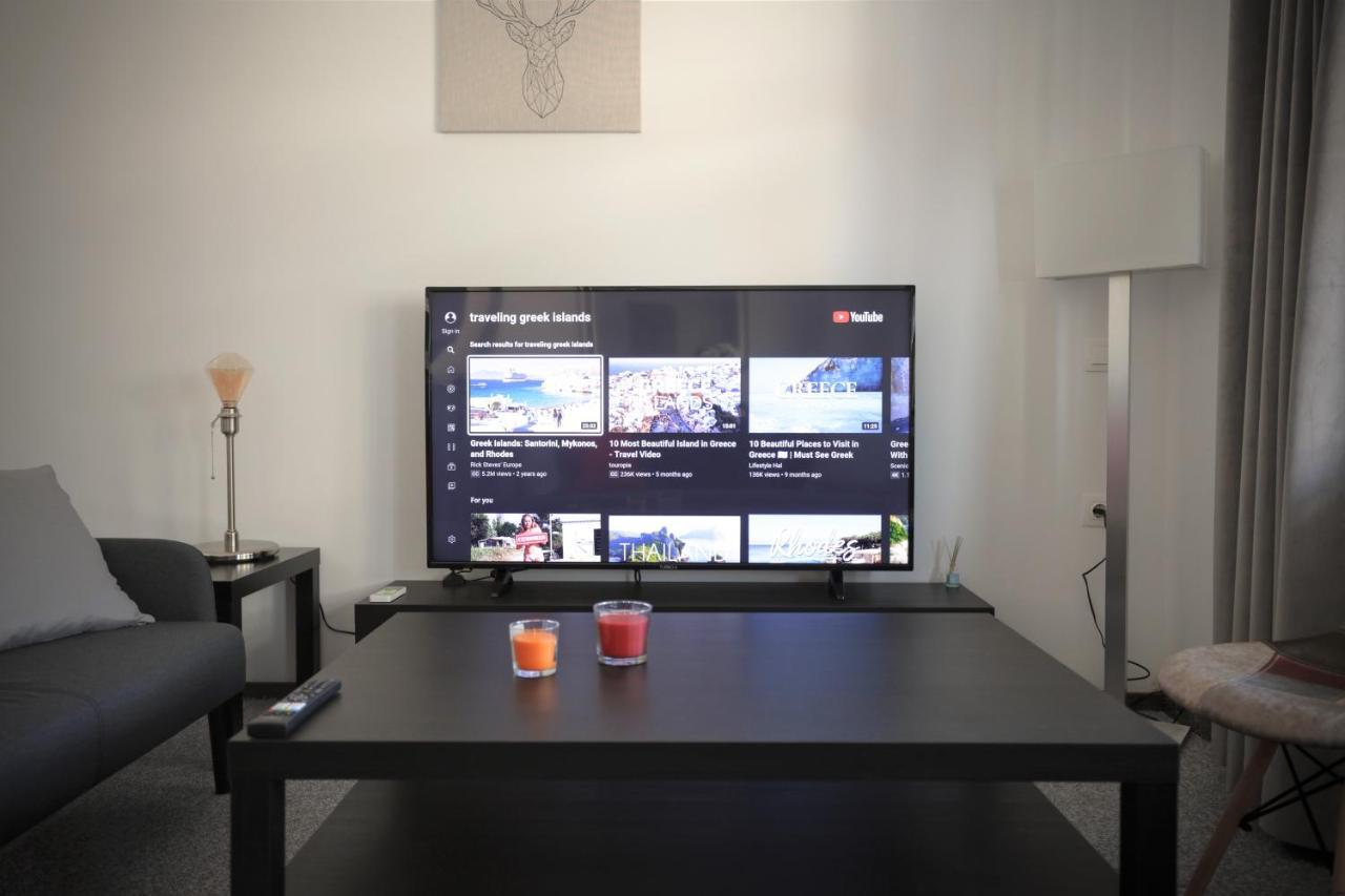 Modern 2 Bedroom Apartment Next To Metro - Marousi アテネ エクステリア 写真