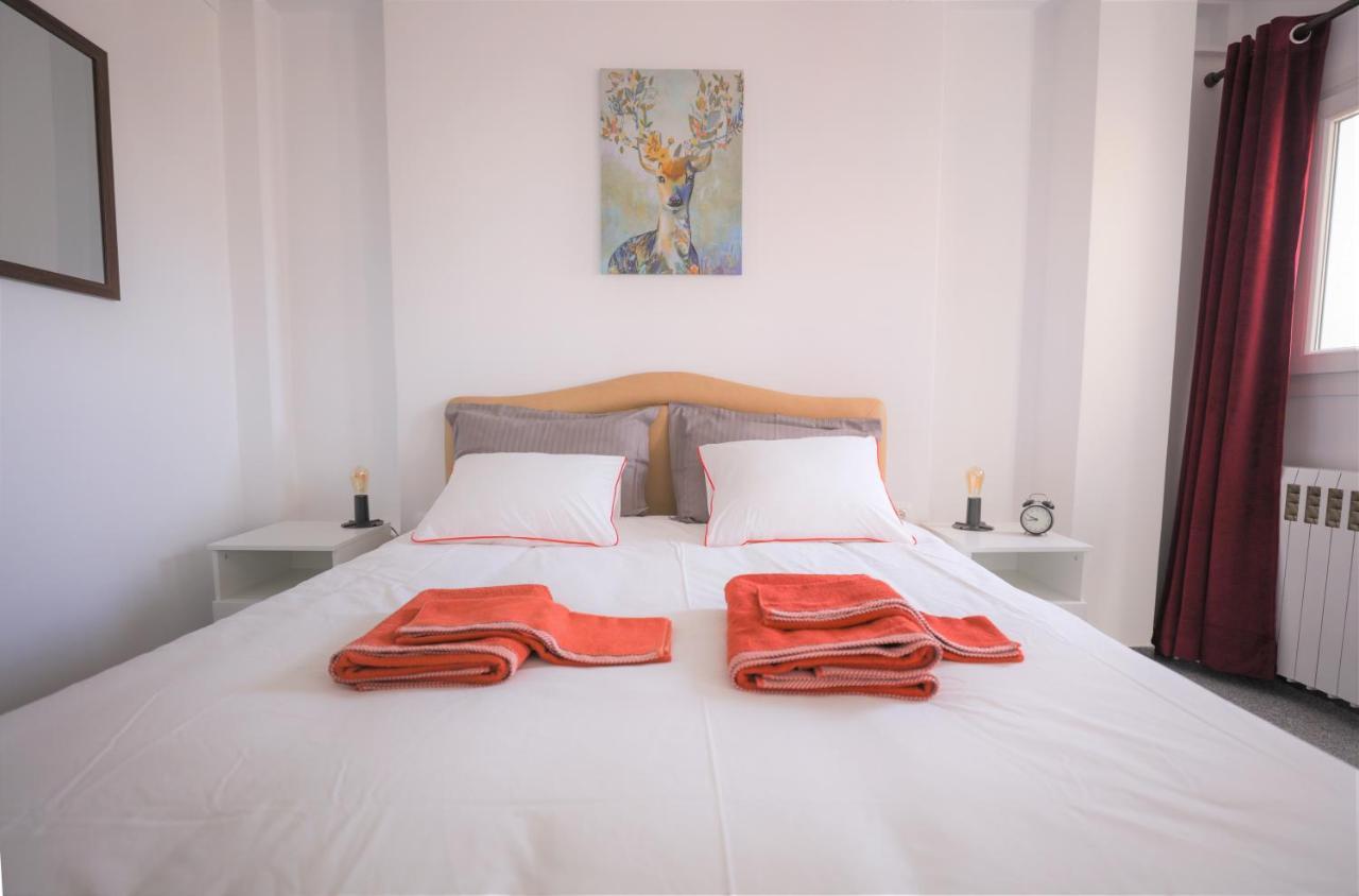 Modern 2 Bedroom Apartment Next To Metro - Marousi アテネ エクステリア 写真