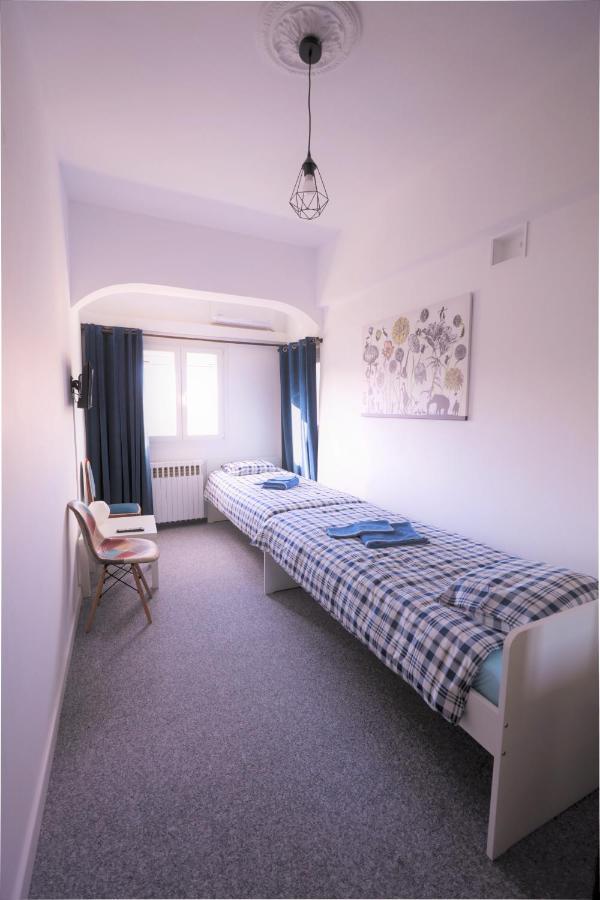 Modern 2 Bedroom Apartment Next To Metro - Marousi アテネ エクステリア 写真