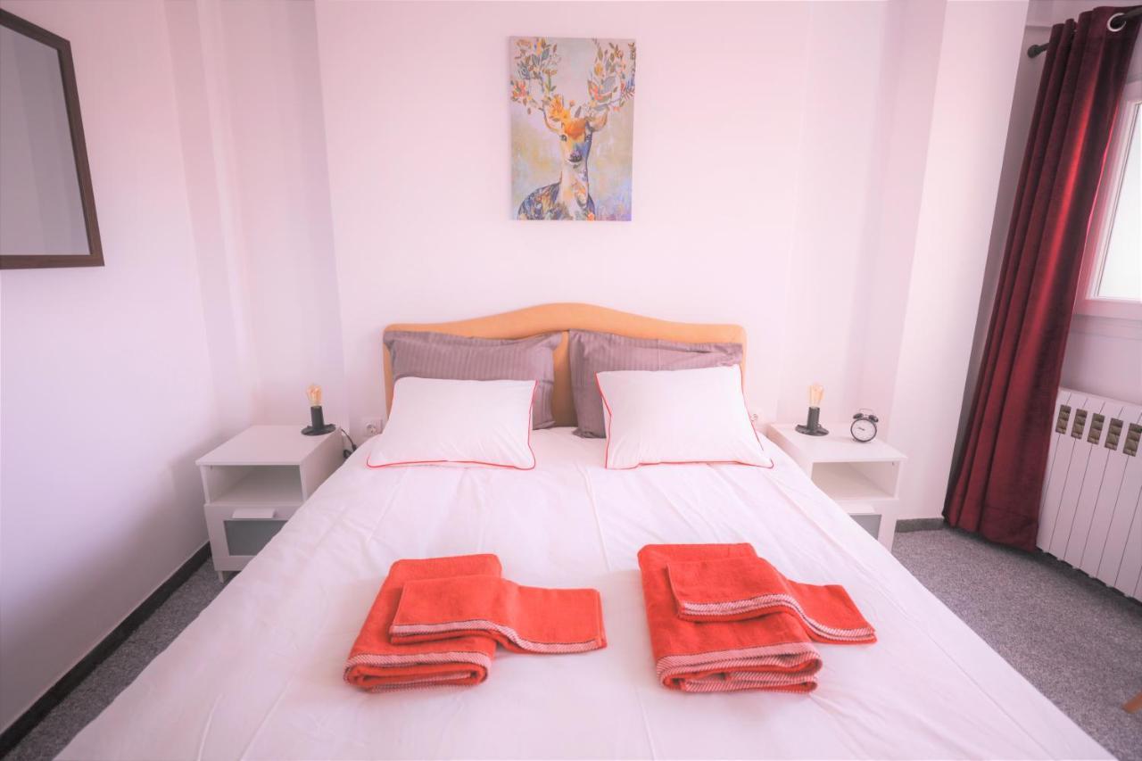 Modern 2 Bedroom Apartment Next To Metro - Marousi アテネ エクステリア 写真