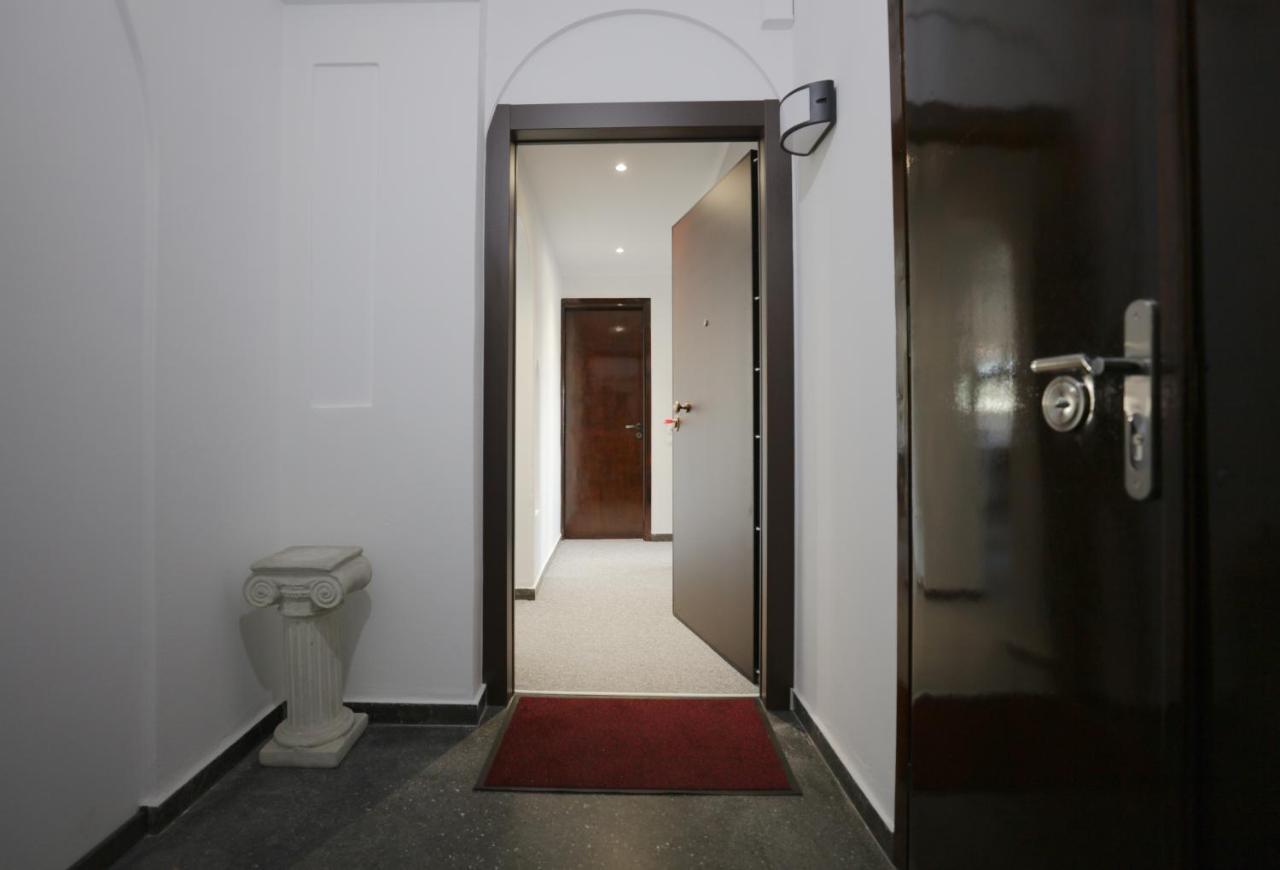 Modern 2 Bedroom Apartment Next To Metro - Marousi アテネ エクステリア 写真